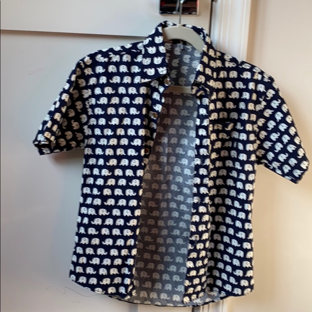 Elegant button down shirt dark blue and cream